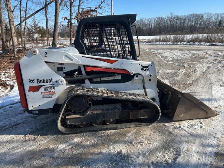 2017-bobcat-t550-image-14