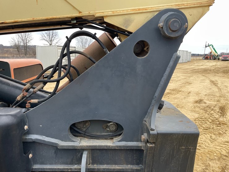 2012-jlg-g6-42a-image-16