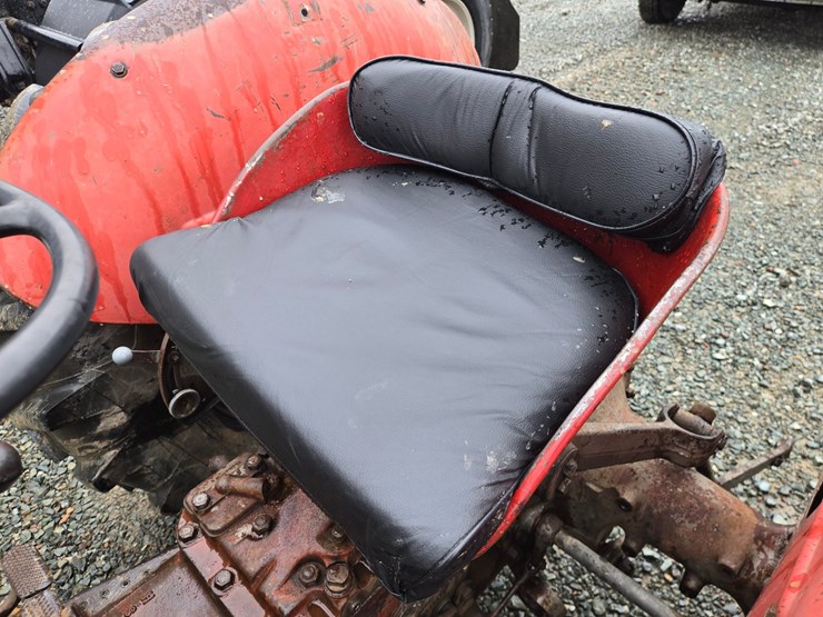 massey-ferguson-35-image-28