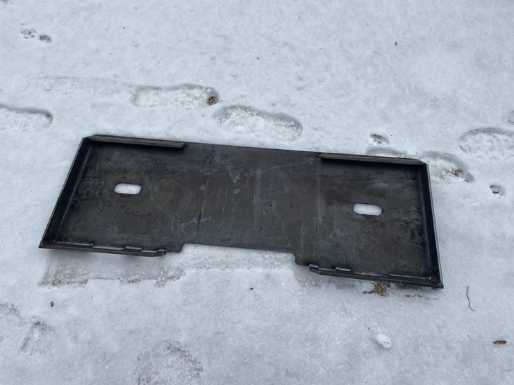 #2054-•-skid-steer-weldable-attachment-plate-image-3