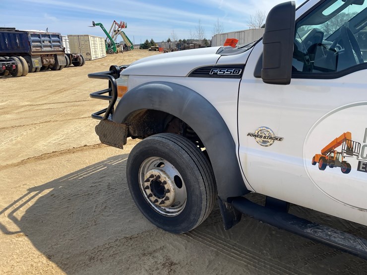 2011-ford-f550-image-41
