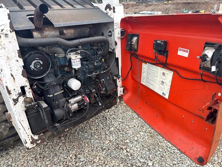 bobcat-t300-image-18