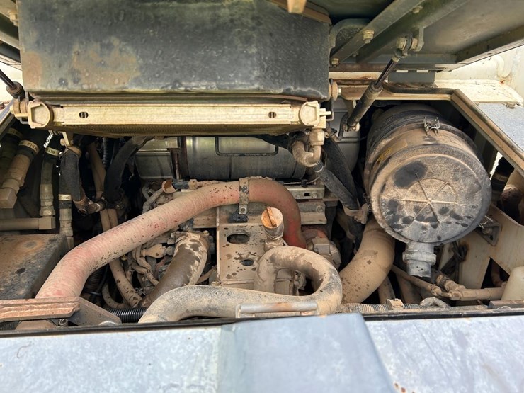 2017-takeuchi-tl12r2-image-16