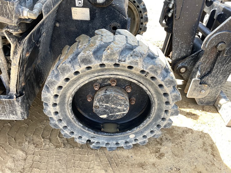 2014-jlg-g5-18a-image-51