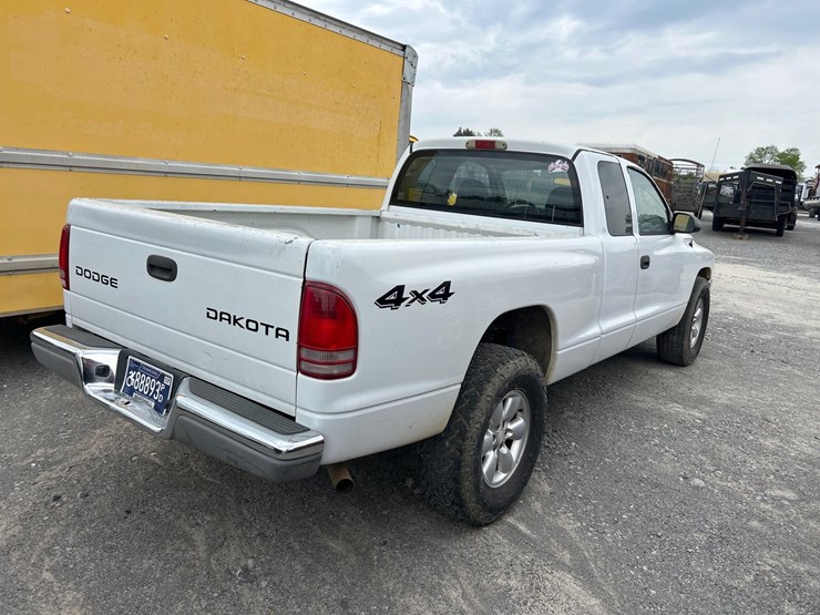 2004-dodge-dakota-image-4