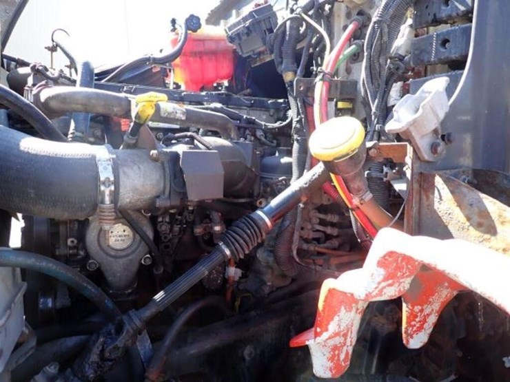 2017-western-star-4700sb-image-51