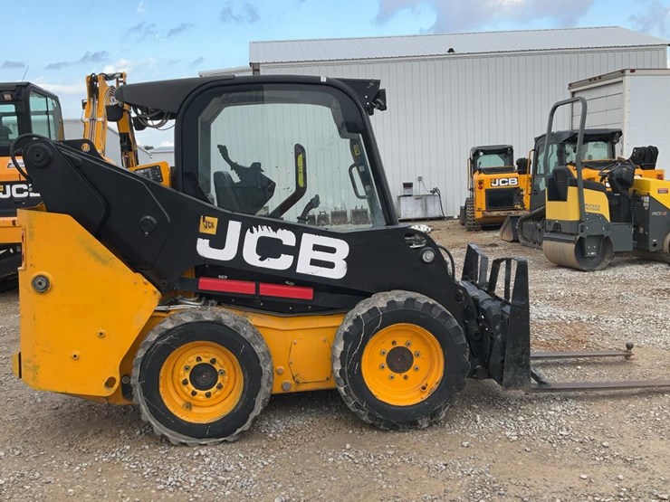 2021-jcb-215-image-6
