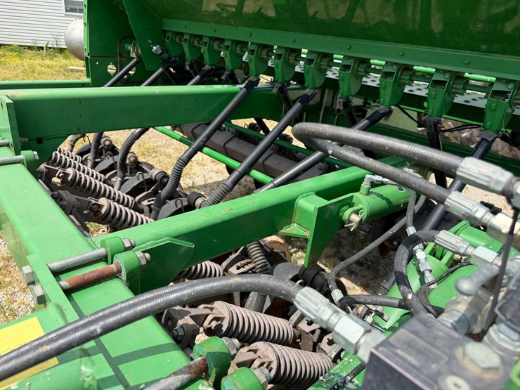 john-deere-1590-image-43
