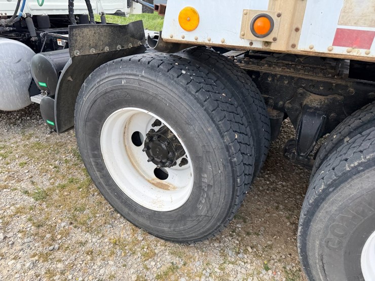 #45283-•-2016-freightliner-cascadia-daycab-truck-tractor-vin:-3akjgedv9gsgy4090-image-7