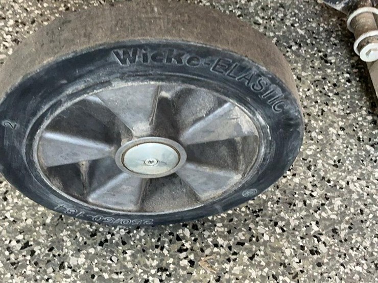 #102-•-husqvarna-saw-cart-image-15