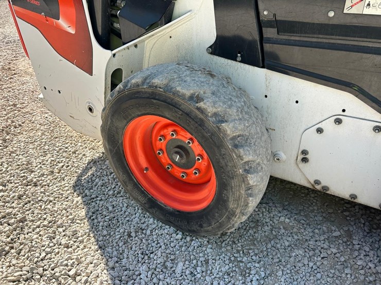 2022-bobcat-s62-image-14