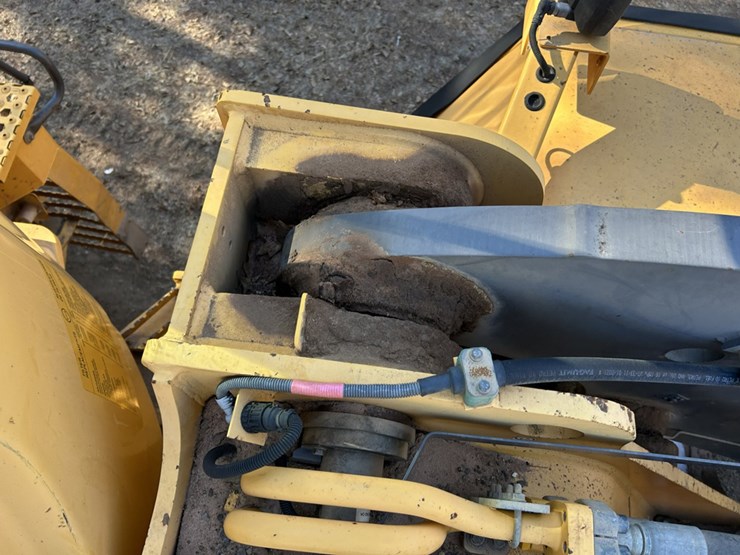 volvo-l250g-image-23