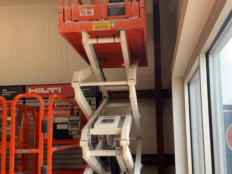 #428-•-2021-snorkel-19'-scissor-lift-image-6