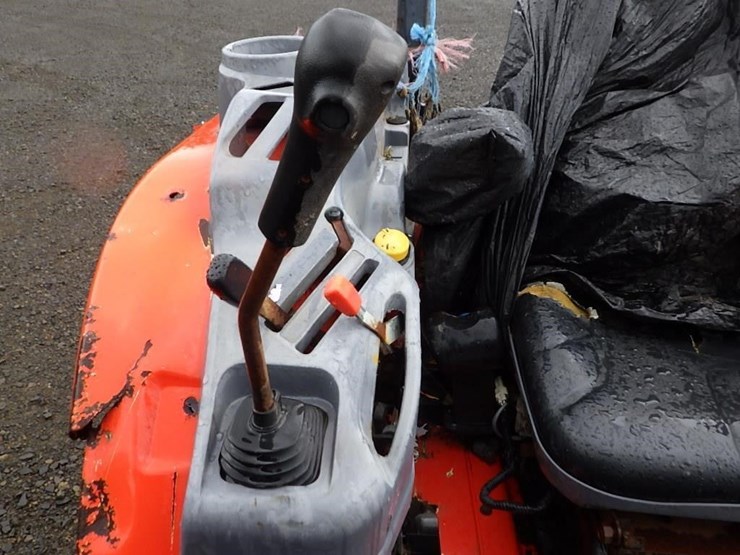 2018-kubota-l3560-image-17