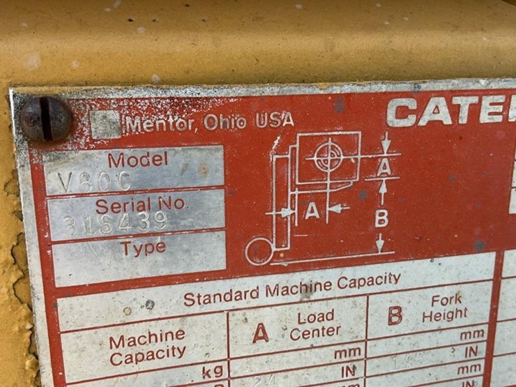 1976-caterpillar-v80c-image-11