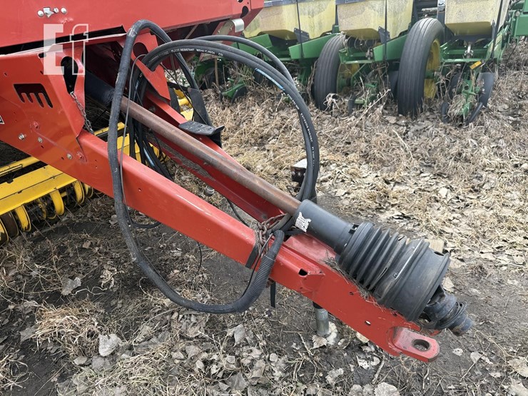 new-holland-br7090-image-2