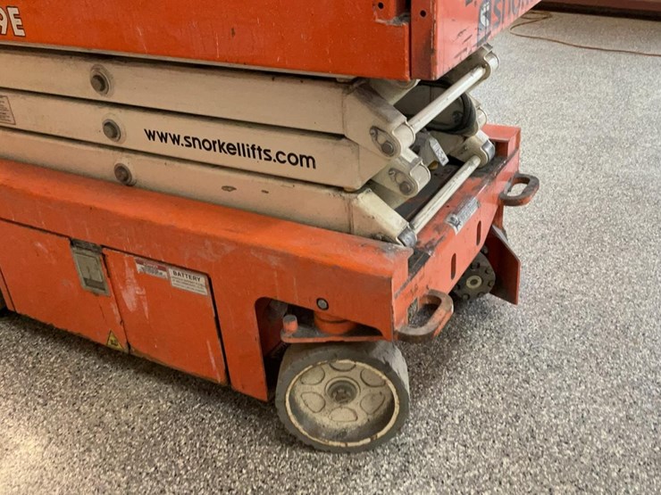 #424-•-2020-snorkel-19'-scissor-lift-image-15