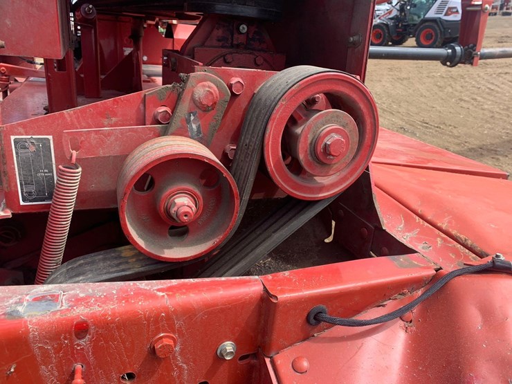 2011-new-holland-h7460-image-10
