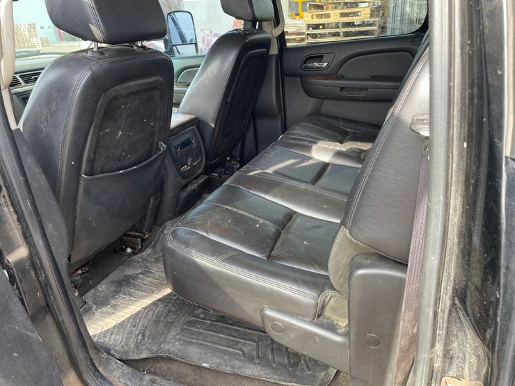 2008-gmc-3500hd-image-31