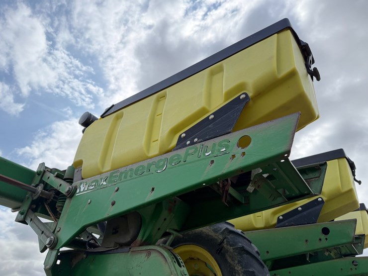 john-deere-1720-image-77