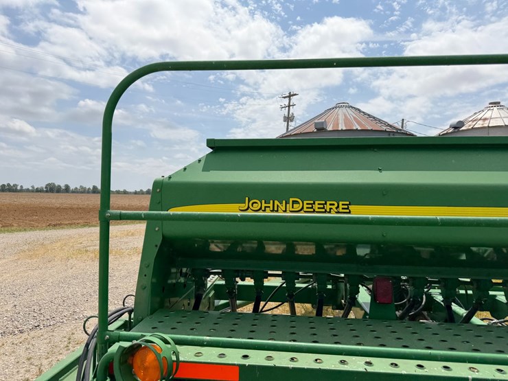 john-deere-1590-image-54