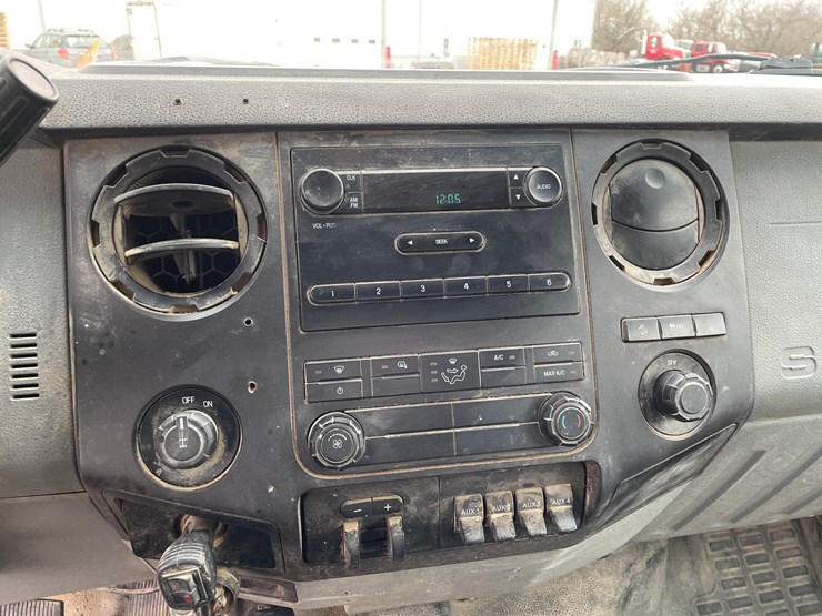 2012-ford-f350-image-38