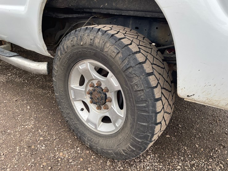 2012-ford-f350-image-26