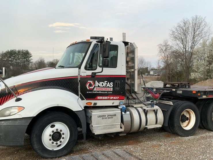 2017-international-prostar-image-1