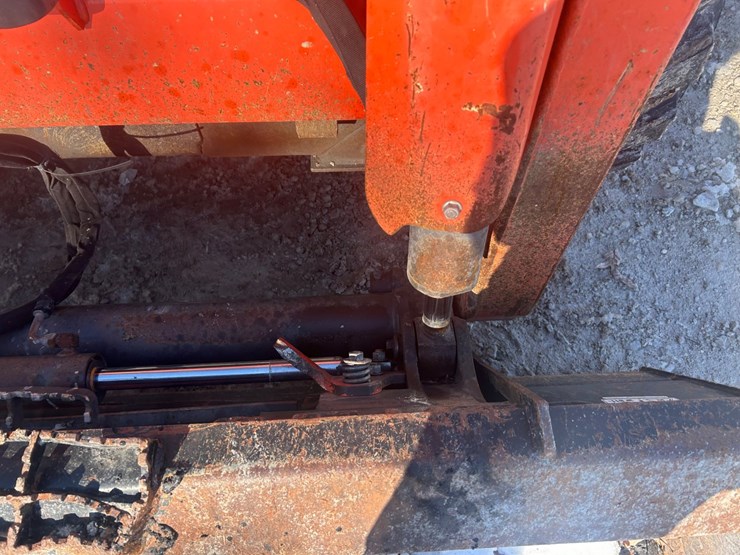 2018-kubota-ssv75-image-59