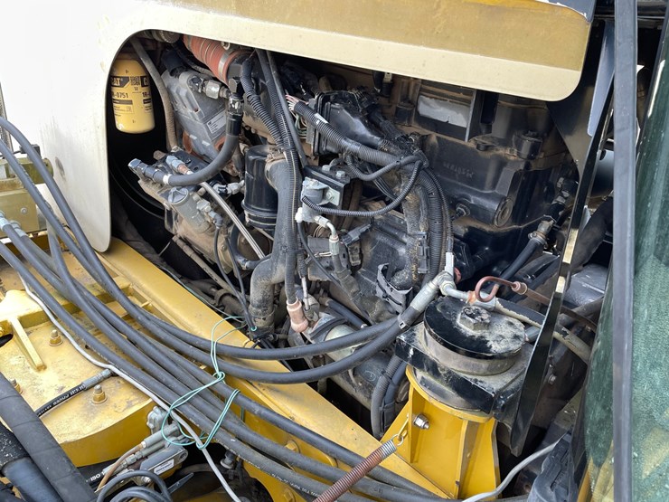 #5514-•-agco-rogator-u1264c-ag-chem-sprayer-image-38