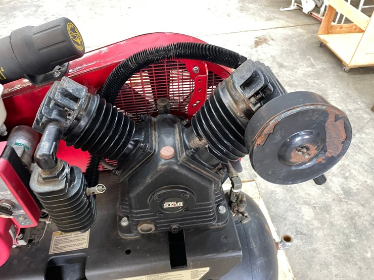 #7556-•-north-star-30-gallon-air-compressor-image-19