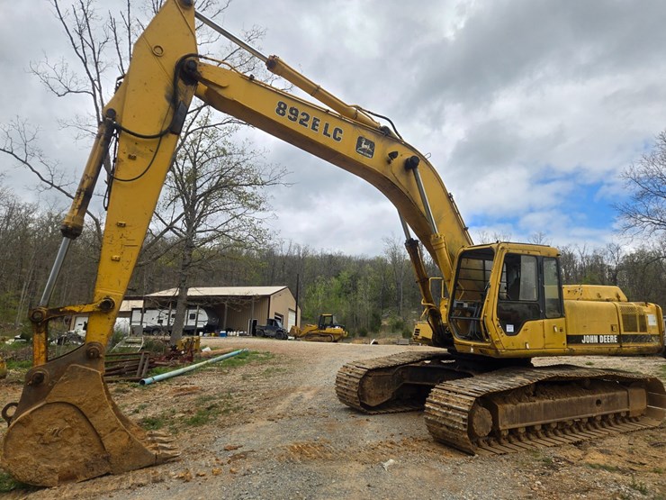 deere-892e-lc-image-4