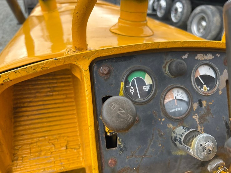 john-deere-350-image-40