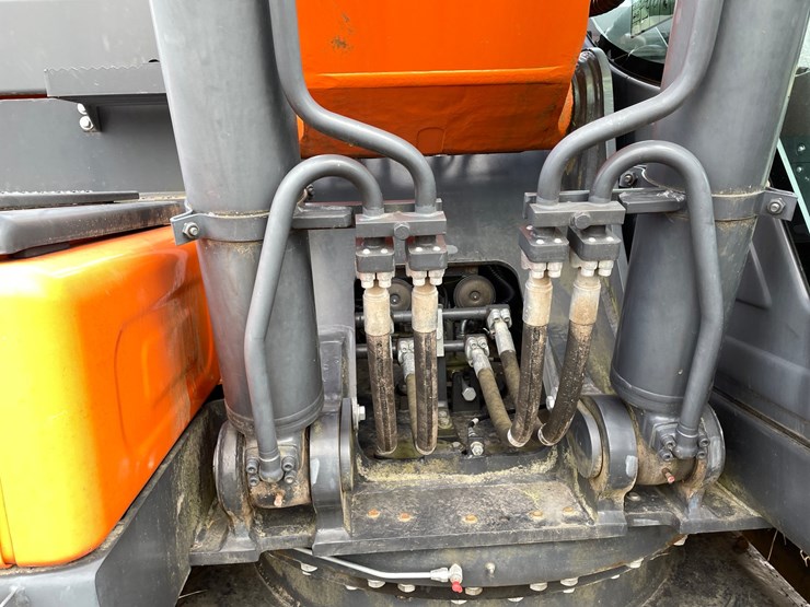 doosan-dx225-lc-image-18