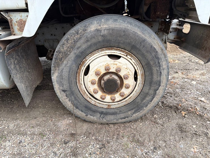 1979-international-f227-image-24