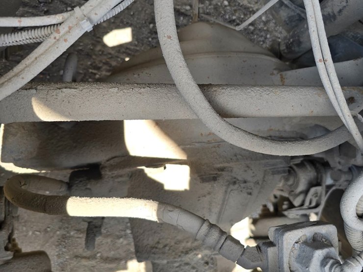 2017-peterbilt-348-image-84