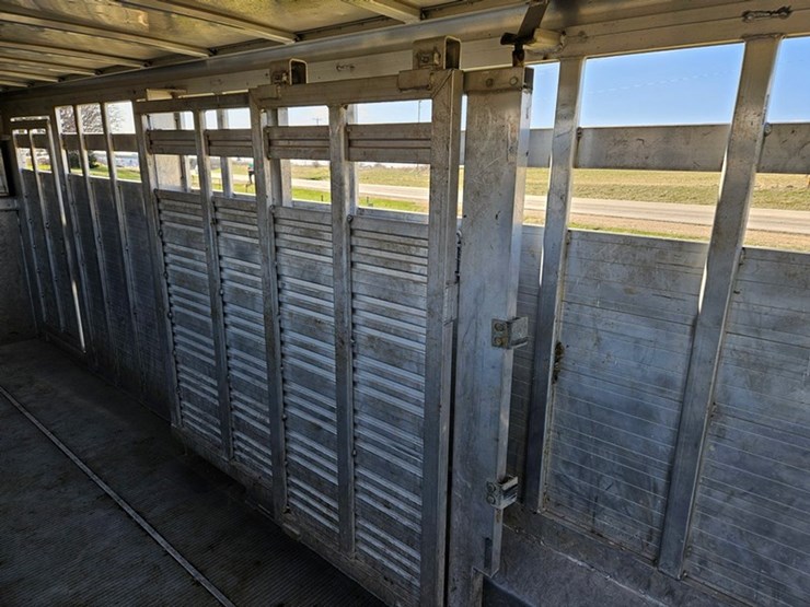 #522-•-2021-travelong-ls-mt-livestock-trailer-image-29