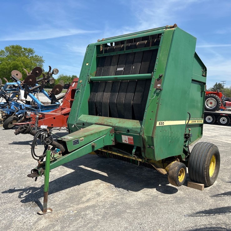 JOHN DEERE 530