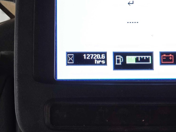 2012-deere-772g-image-18