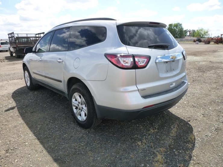 2015-chevrolet-traverse-image-5