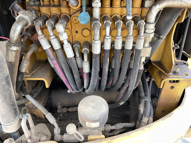 2014-caterpillar-303.5-image-56