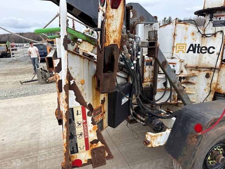 2016-altec-dc1317hp-image-30