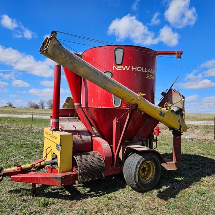 NEW HOLLAND 355