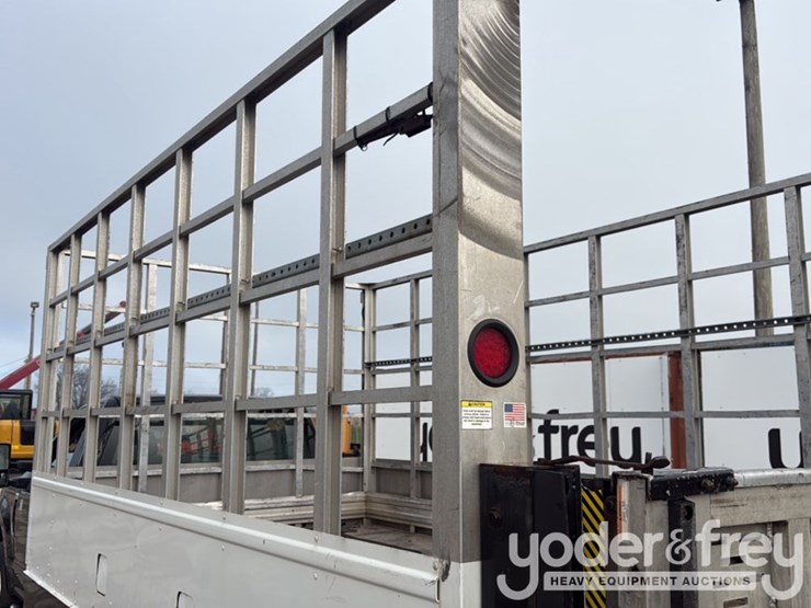 2017-ford-f350-image-18