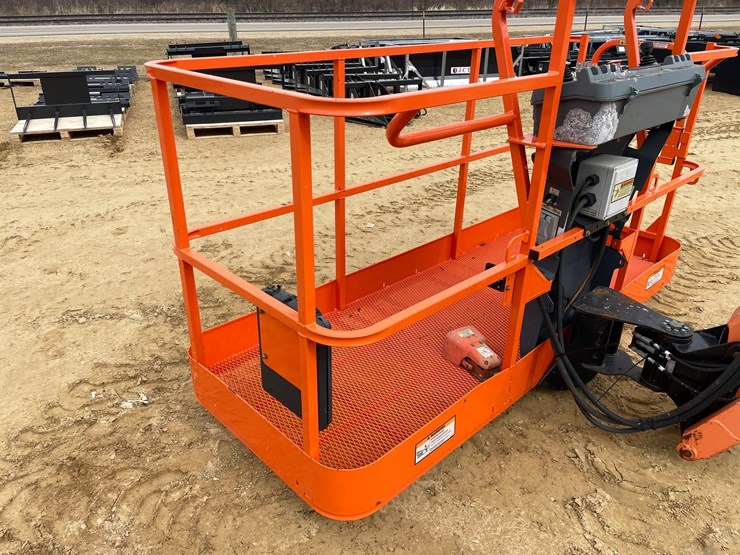 jlg-600aj-image-46