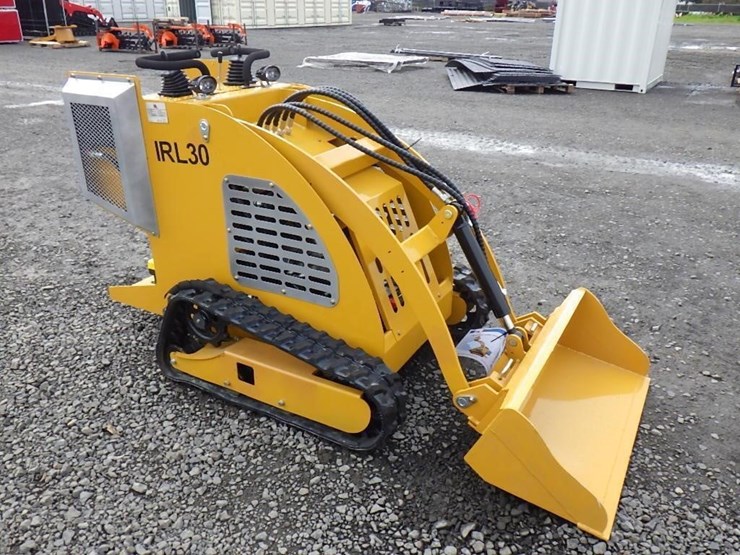 2026-ir-l30-skid-steer-tracked-loader-image-4