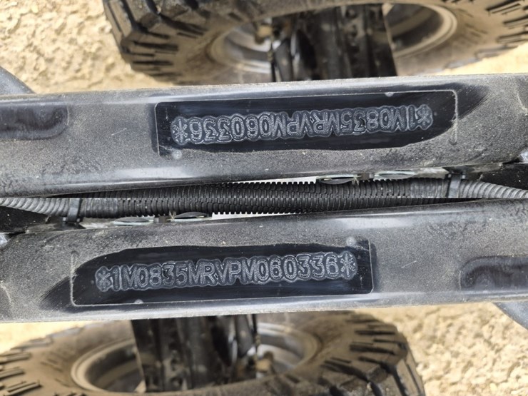 john-deere-gator-image-15