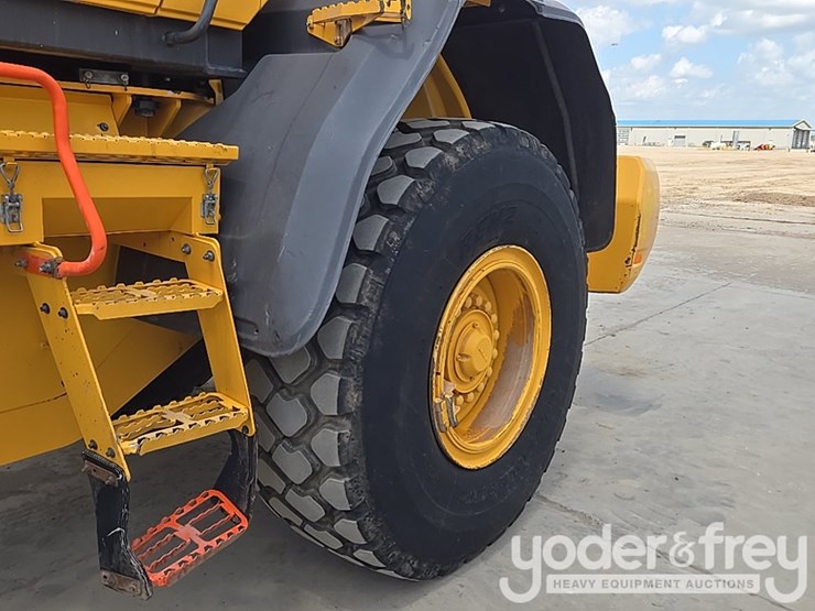 2021-volvo-l90h-image-13