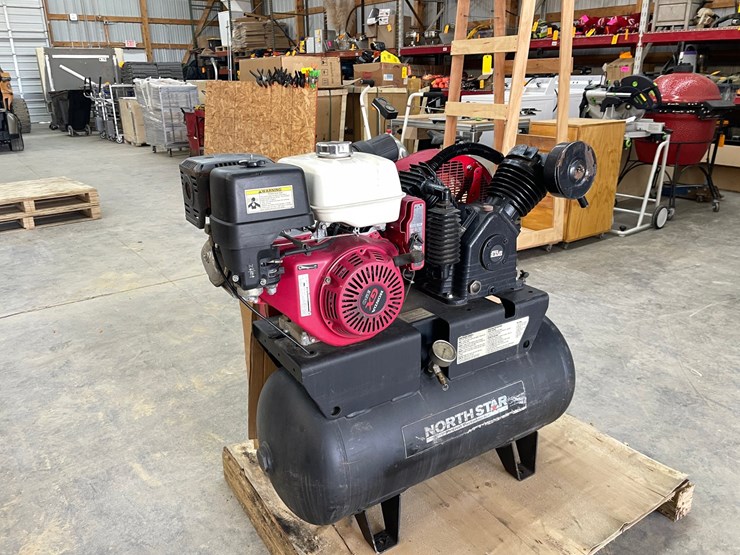 #7556-•-north-star-30-gallon-air-compressor-image-3