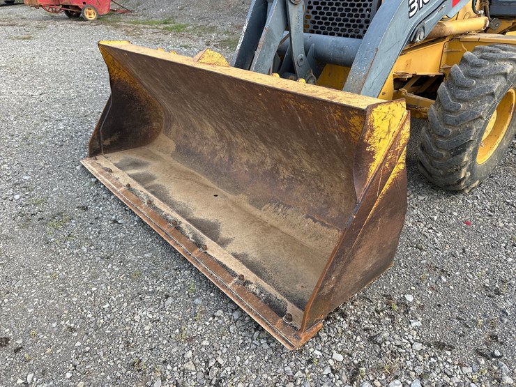 2011-deere-310sj-image-9